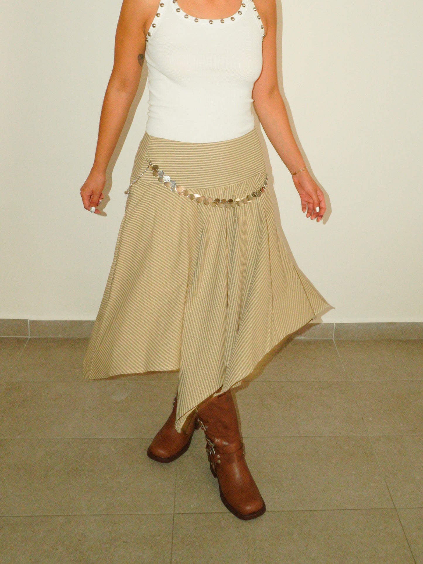 Falda Asimétrica