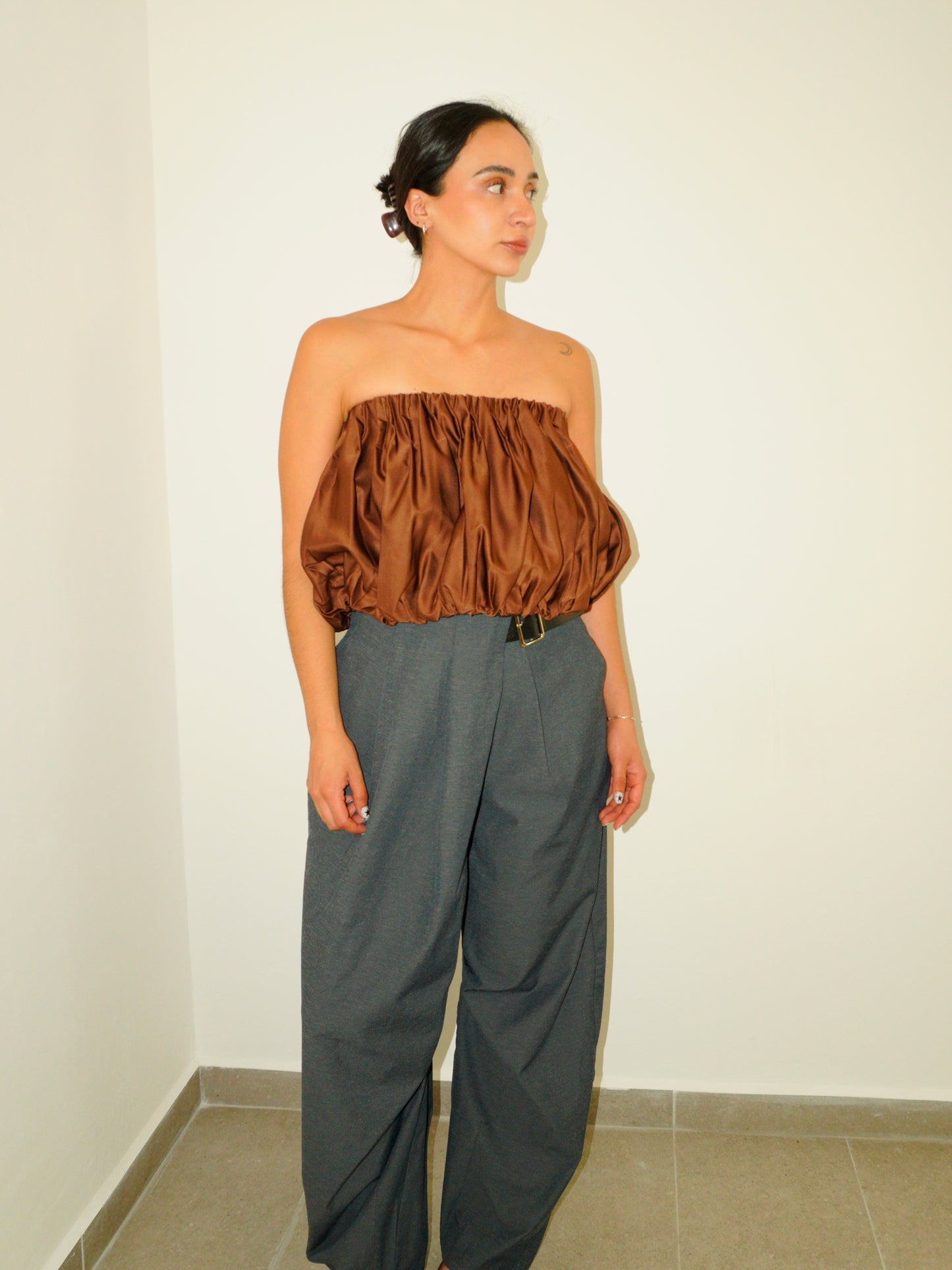 Blusa Globo Satinada Café